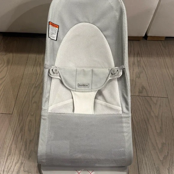 BabyBjorn Light Gray Bouncer with Toy Bar - Picture 3 of 9